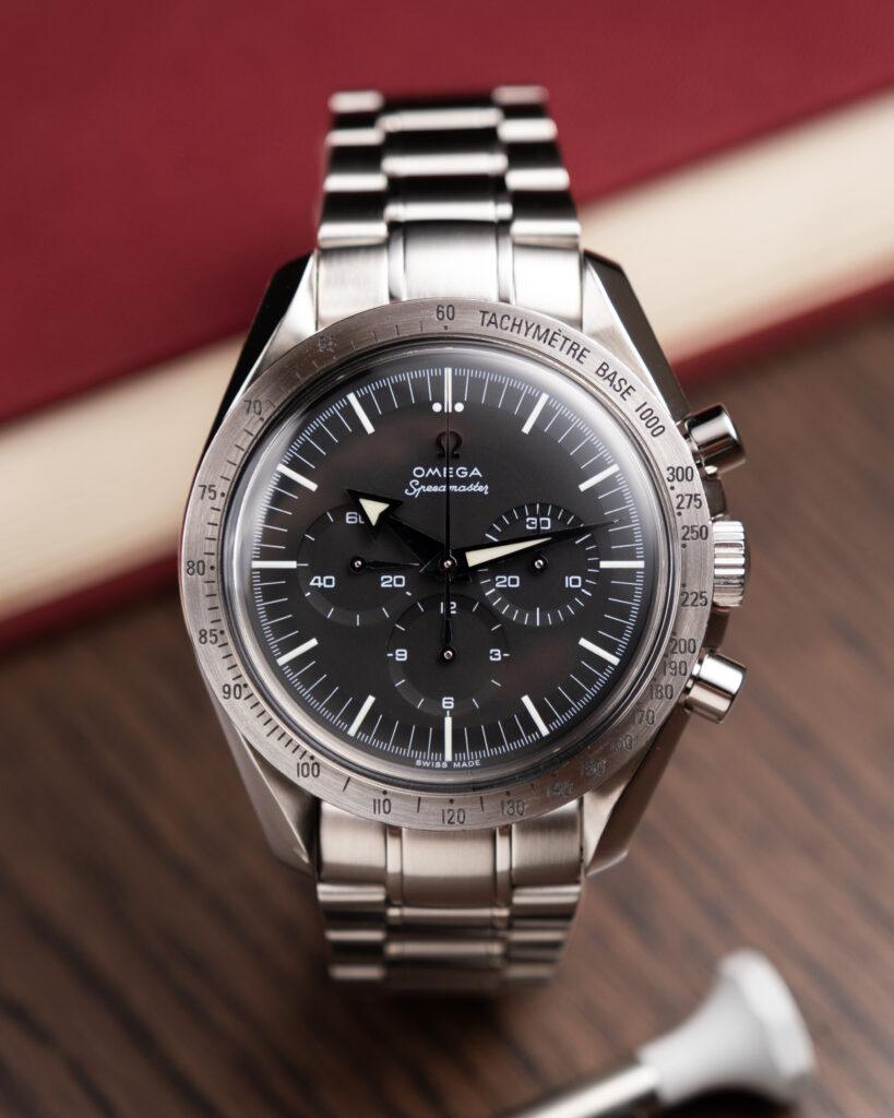 rabljena ura omega speedmaster broad arrow