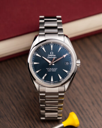 rabljena ura omega aqua terra modra številčnica 38mm